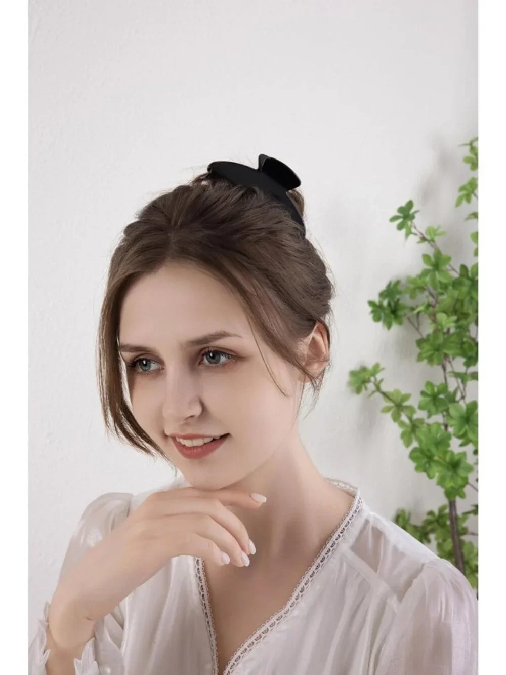Durable 4-Inch Black Claw Hair Clips - Perfect for Fine & Thick Hair